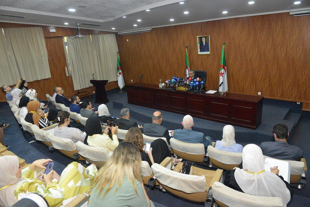 وزير التربية الوطنية يعرض النتائج العامة لامتحان شهادة البكالوريا لدورة جوان 2025