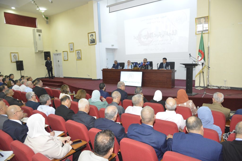 وزير التربية الوطنية، الدكتور محمد صغير سعداوي، يشرف على افتتاح أشغال الندوة الوطنية حول اختتام الموسم الدراسي 2024-2025، وتقييمه ومدى الجاهزية للدخول المدرسي 2025-2026