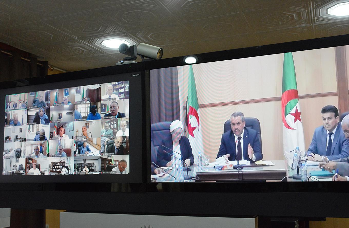 وزير التربية الوطنية يترأس ندوة مرئية مع مديري التربية للولايات