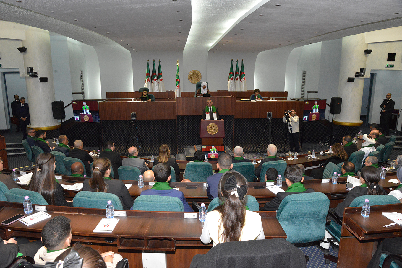 وزير التربية الوطنية يشارك في مراسم تنصيب برلمان الطفل الجزائري، يوم الإثنين 22 ديسمبر 2025