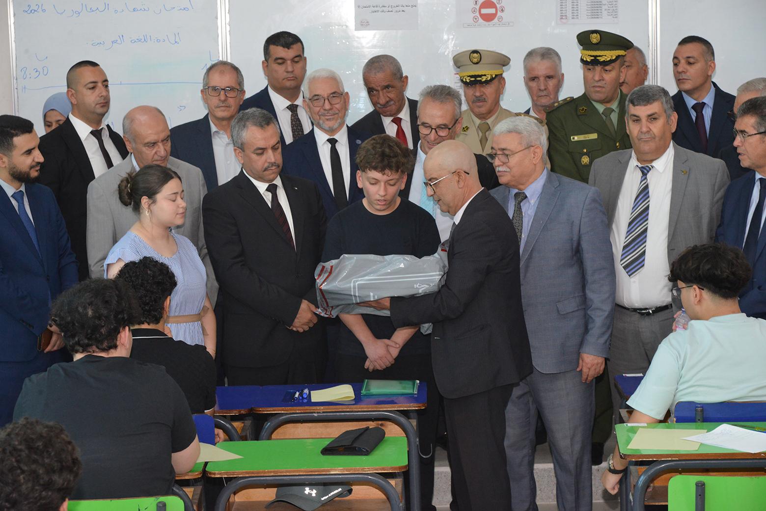 وزير التربية الوطنية يشرف على انطلاق امتحان شهادة البكالوريا دورة 2026 من ولاية تيزي وزو 