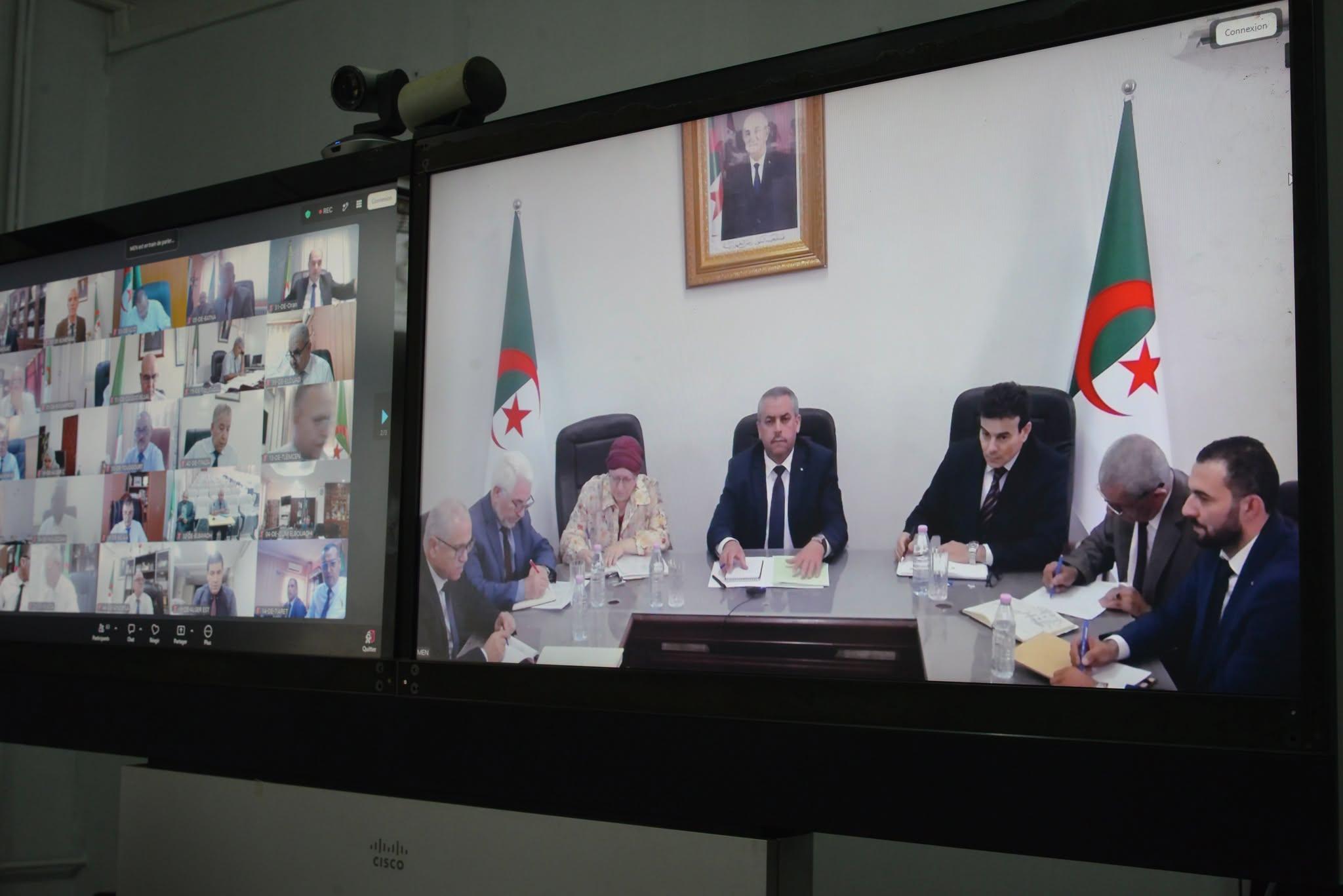 وزير التربية الوطنية يترأس ندوة وطنية مرئية مع مديري التربية